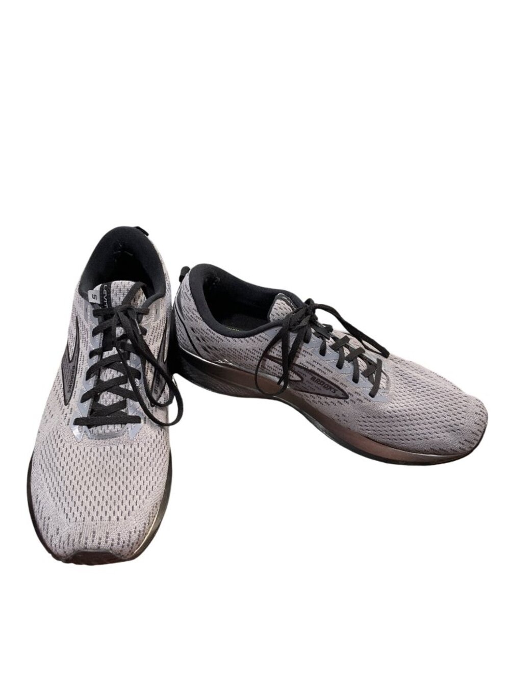 Brooks Levitate 5 mens gray black walking running sneakes sz 13D SKU 10-176